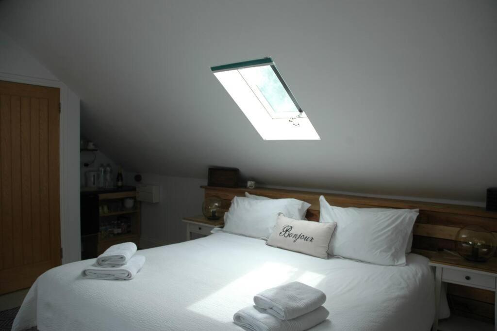Cowslip Barn Annexe, Countryside Stay Near Chichester Ngoại thất bức ảnh